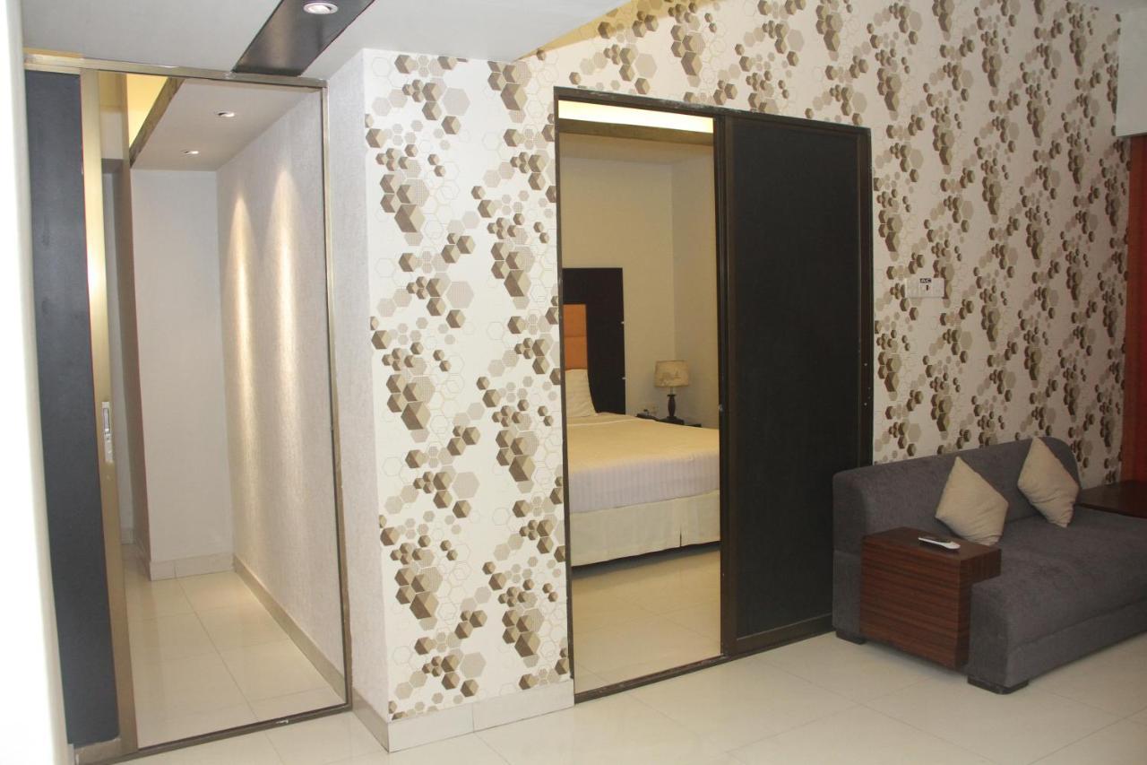 Orchid Business Hotel Чіттаґонґ Екстер'єр фото