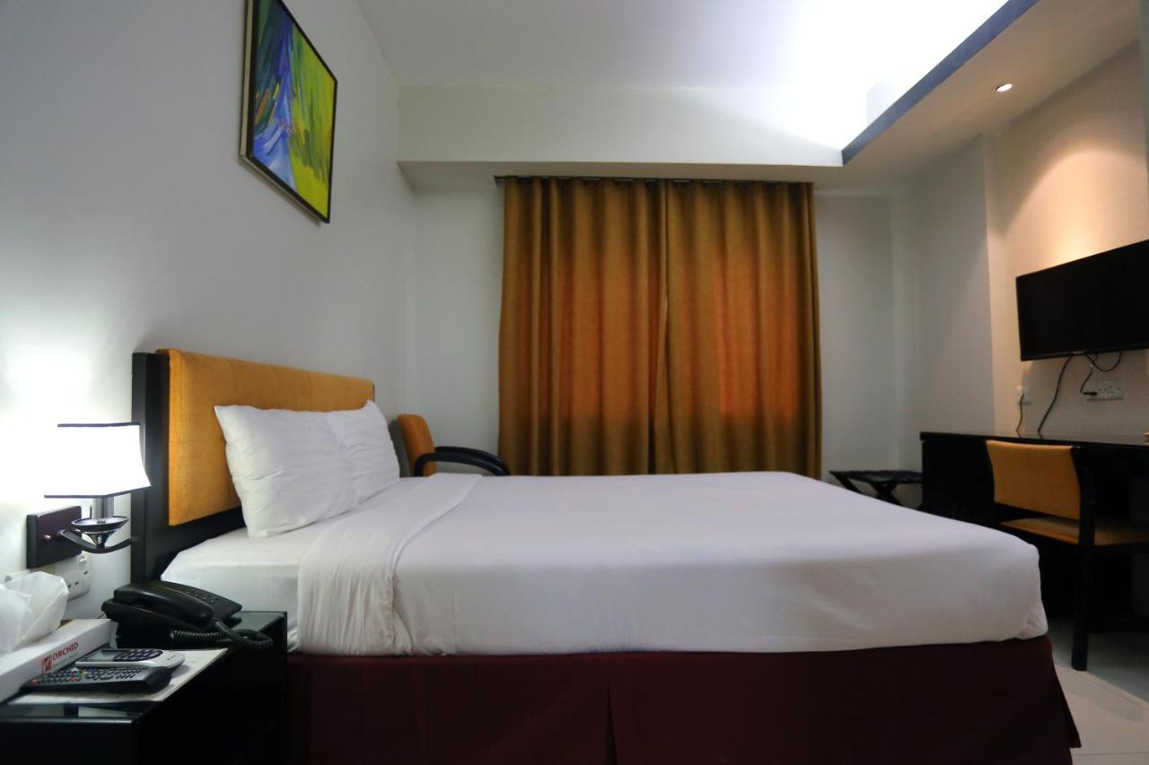 Orchid Business Hotel Чіттаґонґ Екстер'єр фото